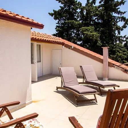 Apartment Flat W Sea View Terrace 1 Min To In